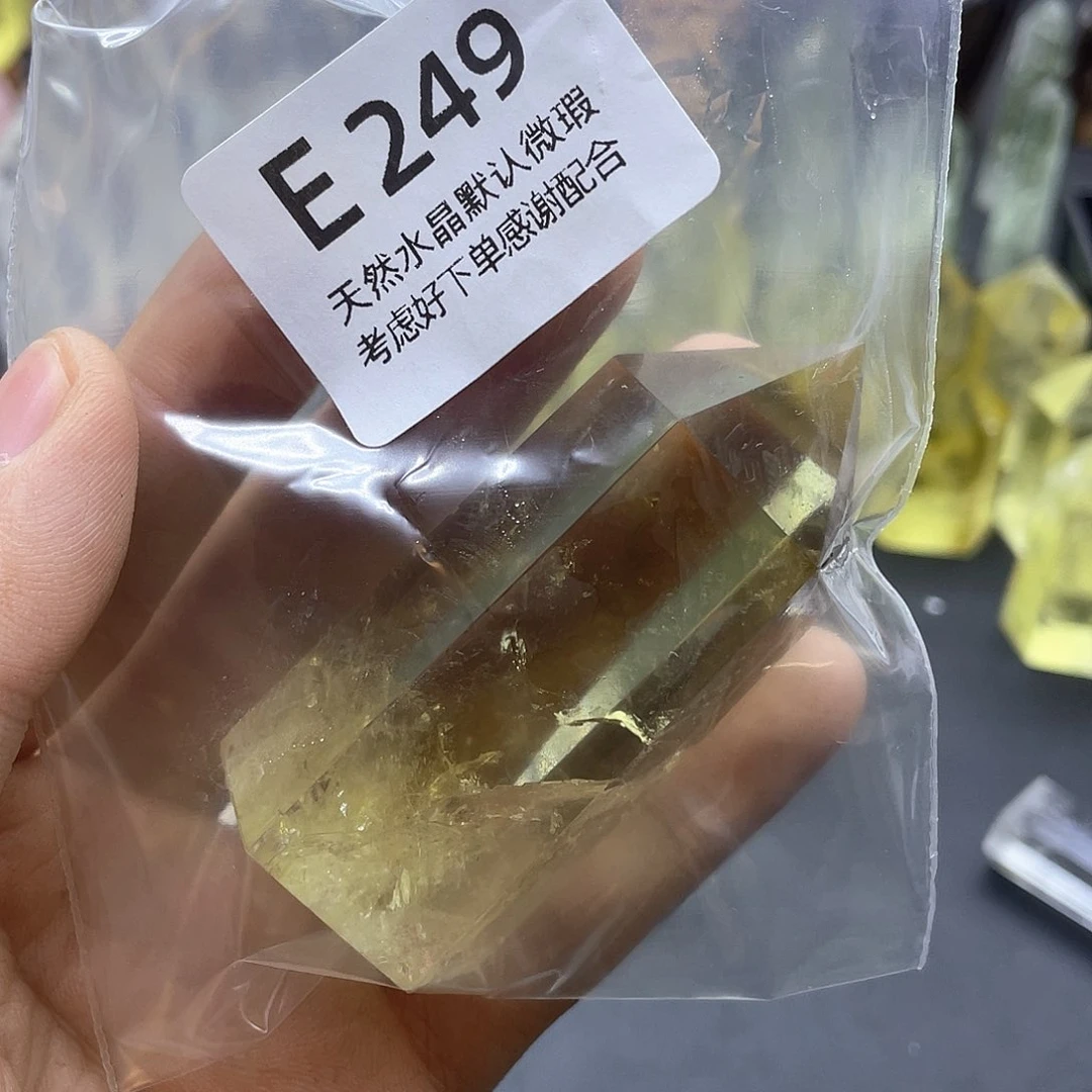 天然水晶摆件未镶嵌水晶