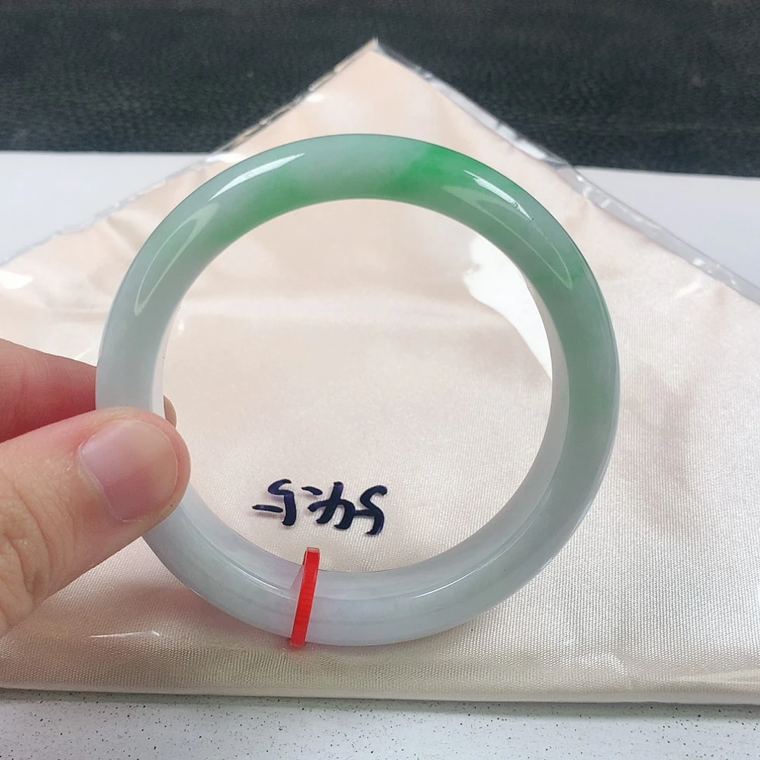 未镶嵌手镯翡翠391