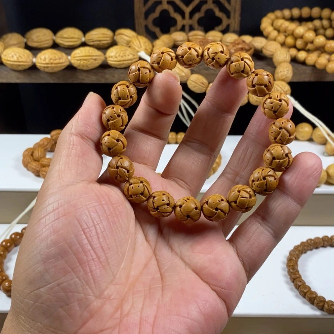 桃核吊坠东北桃核绣球手串