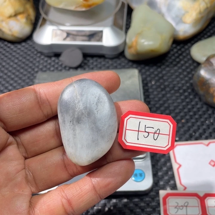 颈饰未镶嵌和田玉150