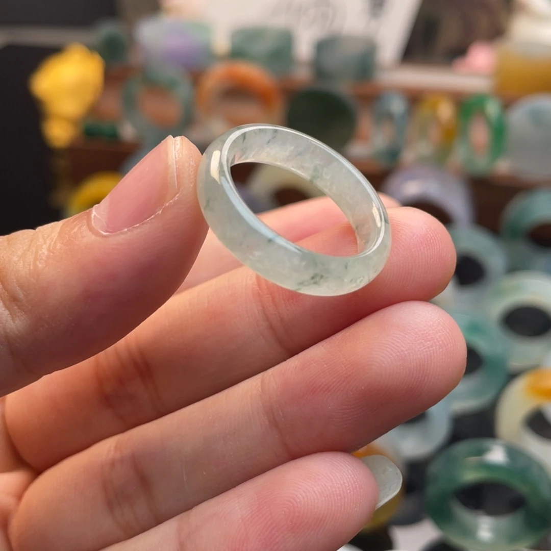 定制翡翠未镶嵌  冰飘绿