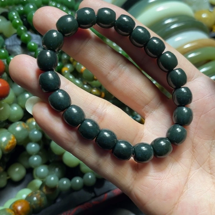 蛇纹石玉合金颈饰