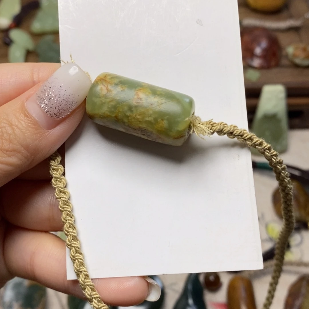 岫岩河磨玉（透闪石质玉）颈饰未镶嵌神***人