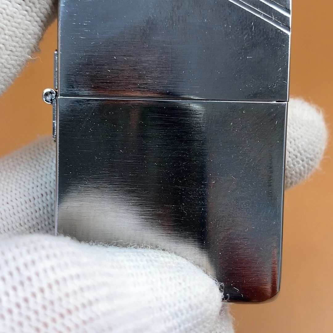 世****幹镀铬时刻精雕工艺