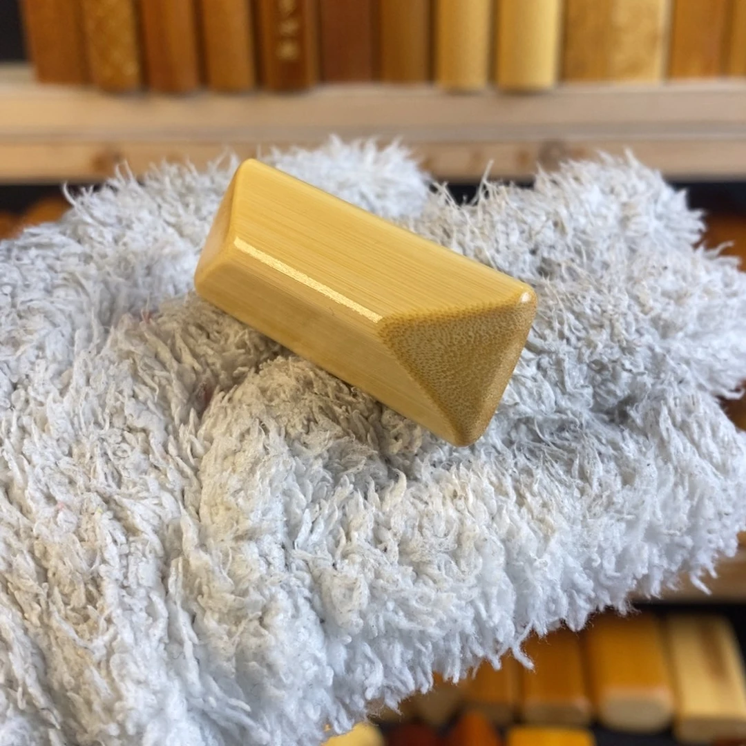 竹红心爆蜜 黄皮糖果