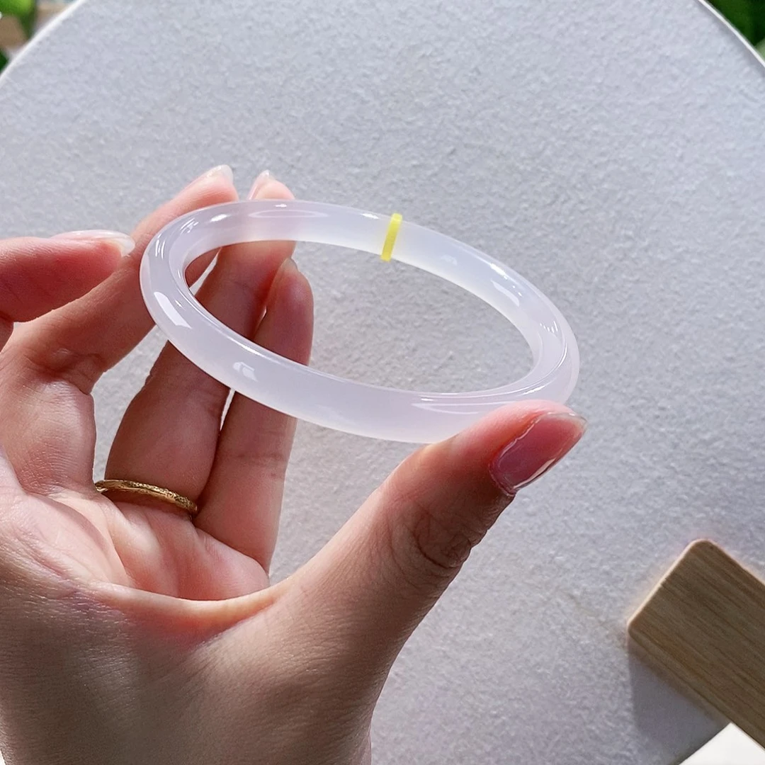 手镯玛瑙/玉髓未镶嵌60.6