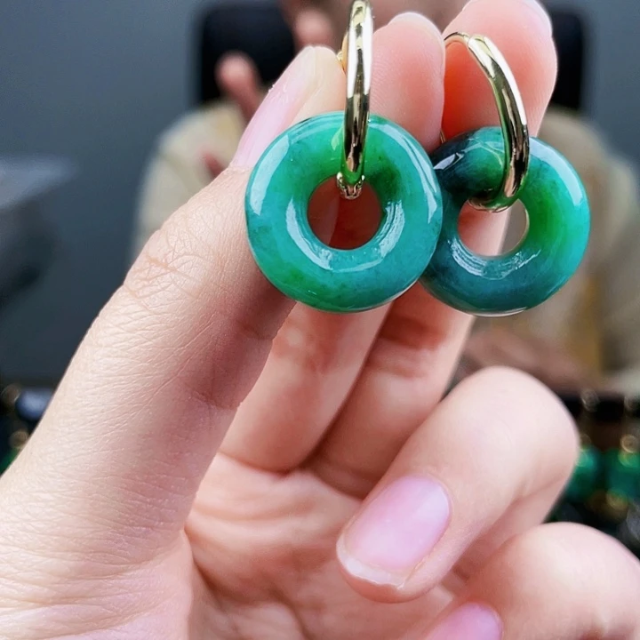 翡翠耳饰未镶嵌饰品