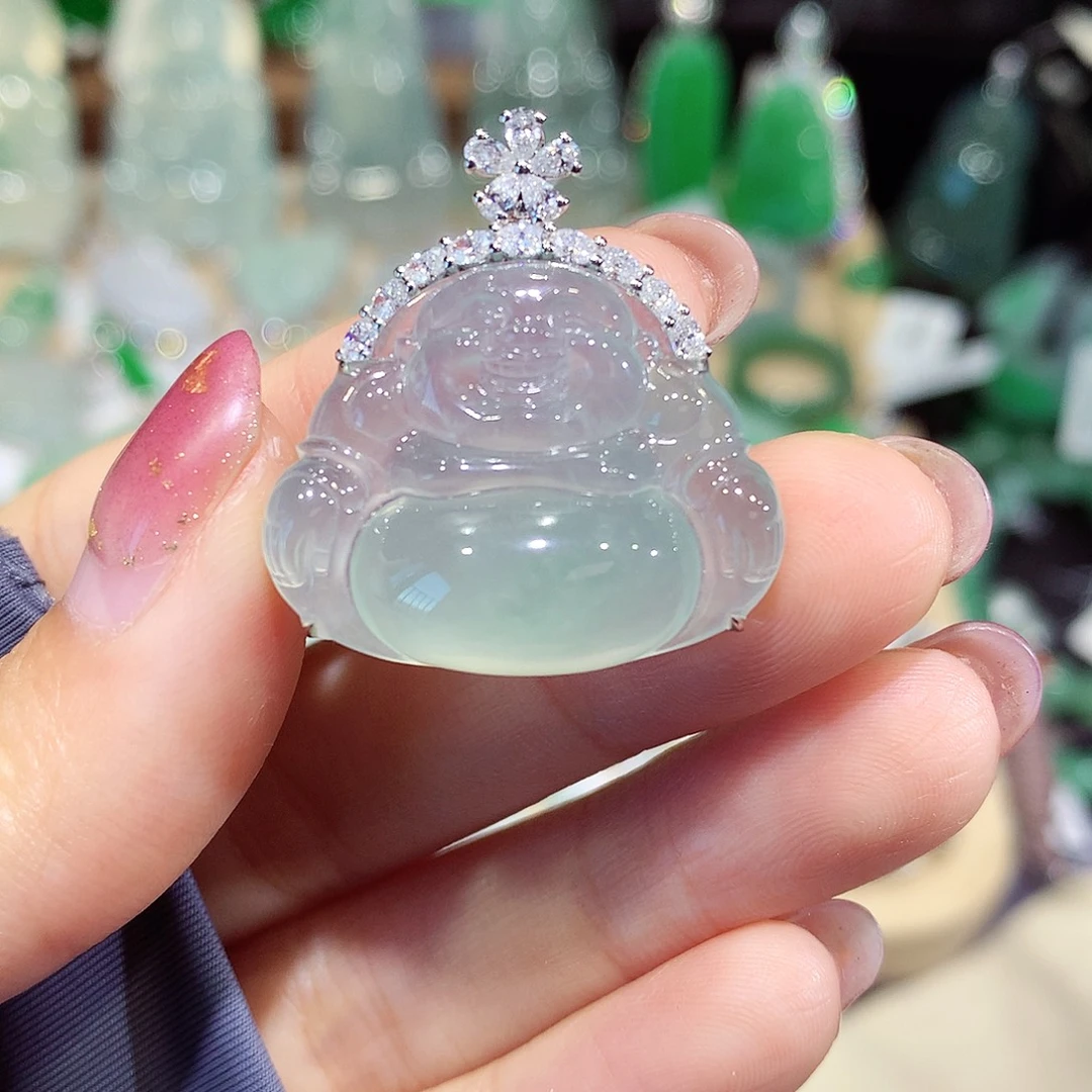 颈饰18K金镶嵌翡翠佛