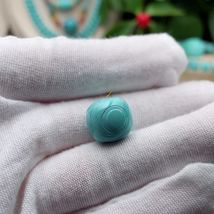 绿松石配饰未镶嵌