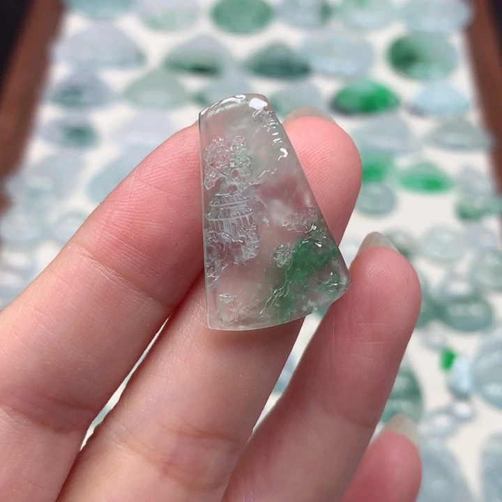 翡翠未镶嵌颈饰高冰飘花山水牌