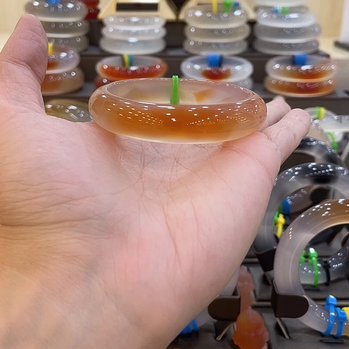 玛瑙/玉髓未镶嵌手镯2