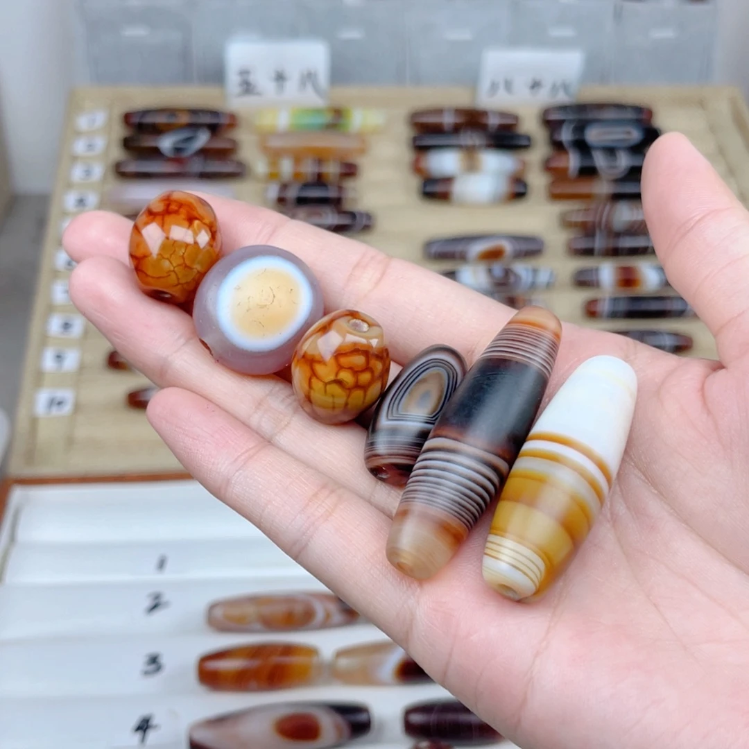 S***.玛瑙/玉髓颈饰未镶嵌