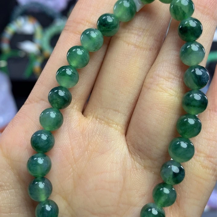 翡翠手链未镶嵌翡翠