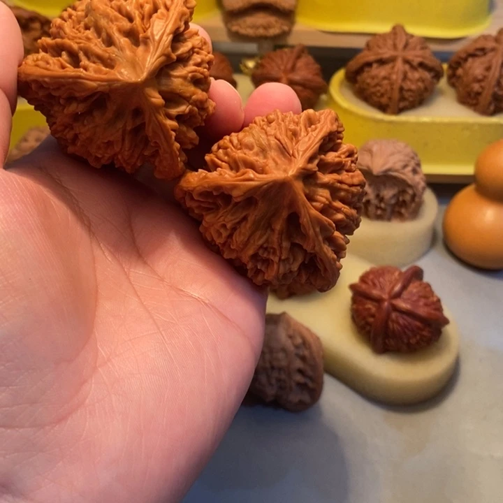 三***寿文玩核桃吊坠hhhjnn