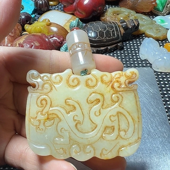 和田玉（糖玉）未镶嵌挂件