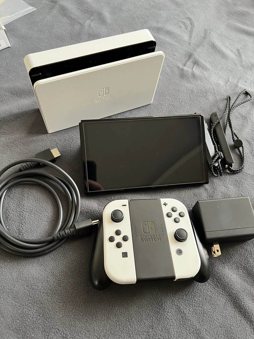 任天堂switch日版家用便携式OLED游戏机白色红蓝可选