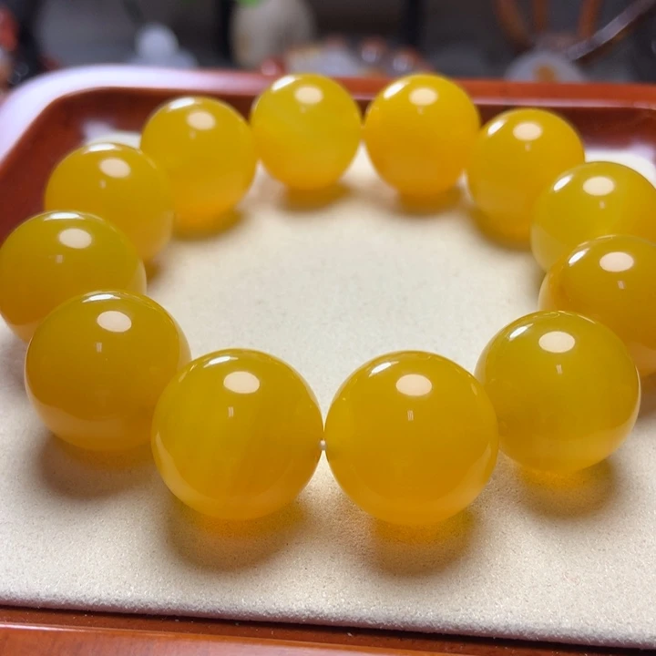 玛瑙/玉髓手串未镶嵌鸡油黄