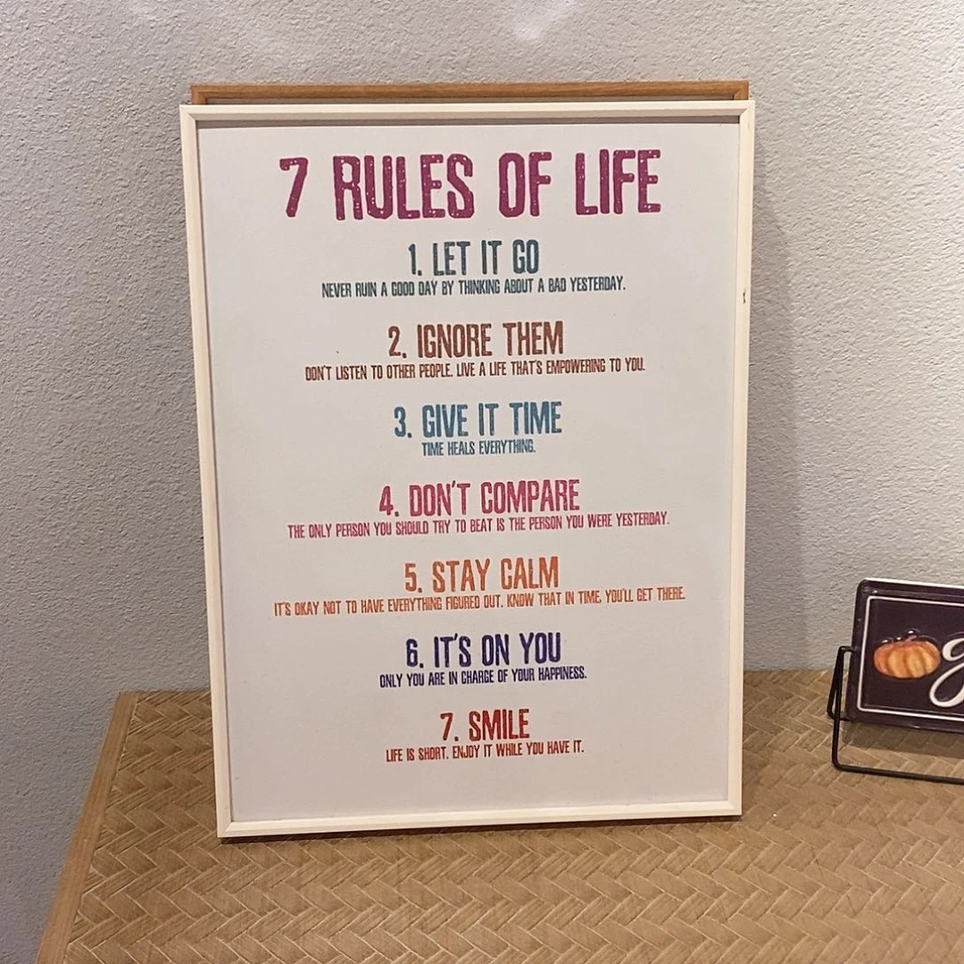 木实木边框装饰挂画