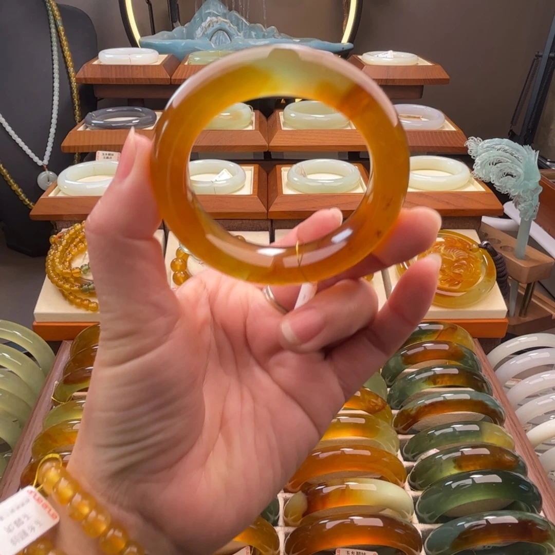 蛇纹石玉未镶嵌手镯54