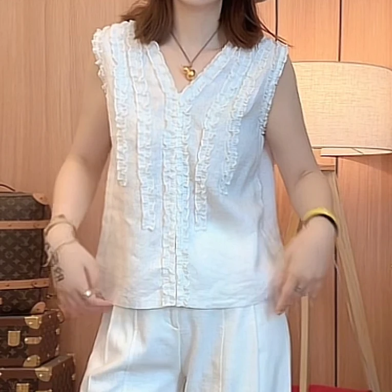 V领设计感花边无袖背心女2025夏季新款轻奢休闲小众百搭通勤上衣