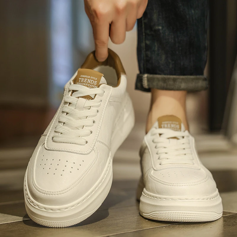 小白男鞋2025新款夏季学生潮流百搭男款休闲皮面板鞋男士运动潮鞋