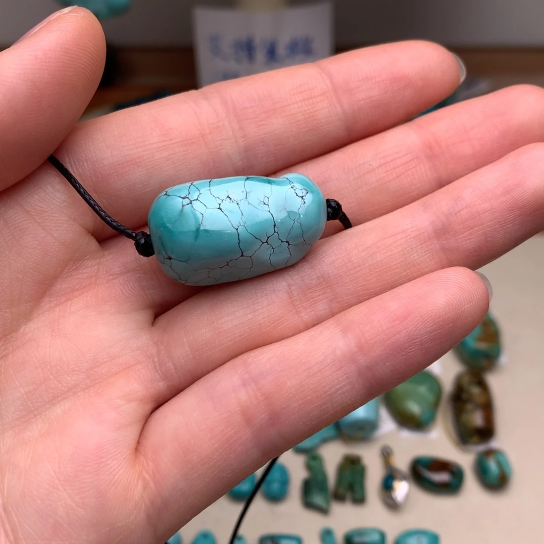 ****绿松石未镶嵌珠宝奇石