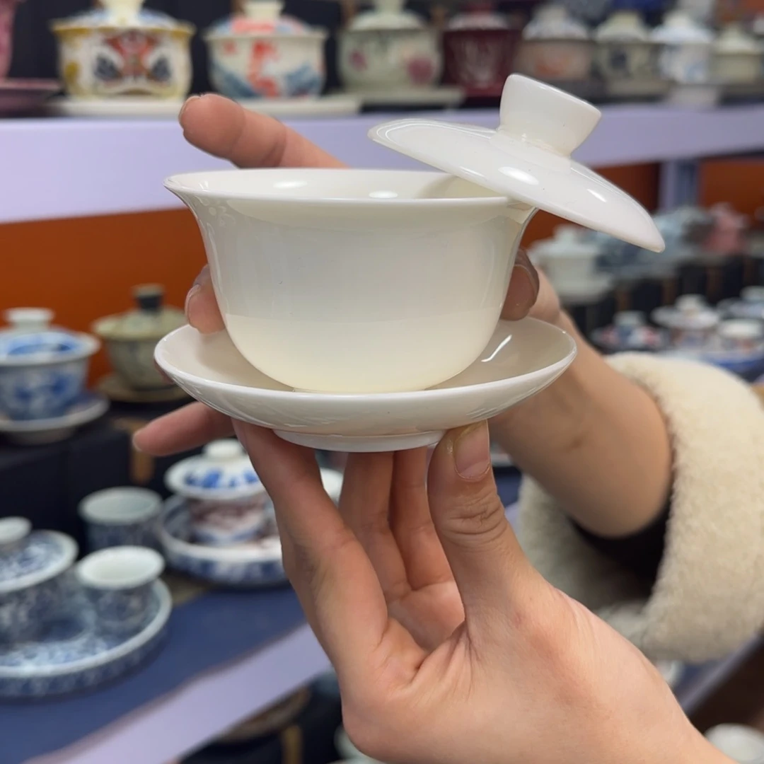 高温下的高温天气使其成为