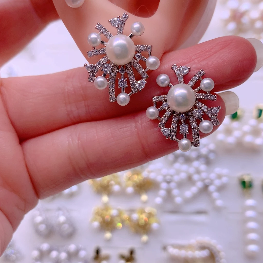 淡水珍珠合金耳饰