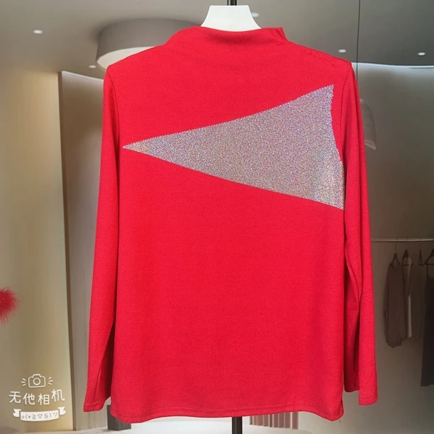 女生T恤得钻时尚好看