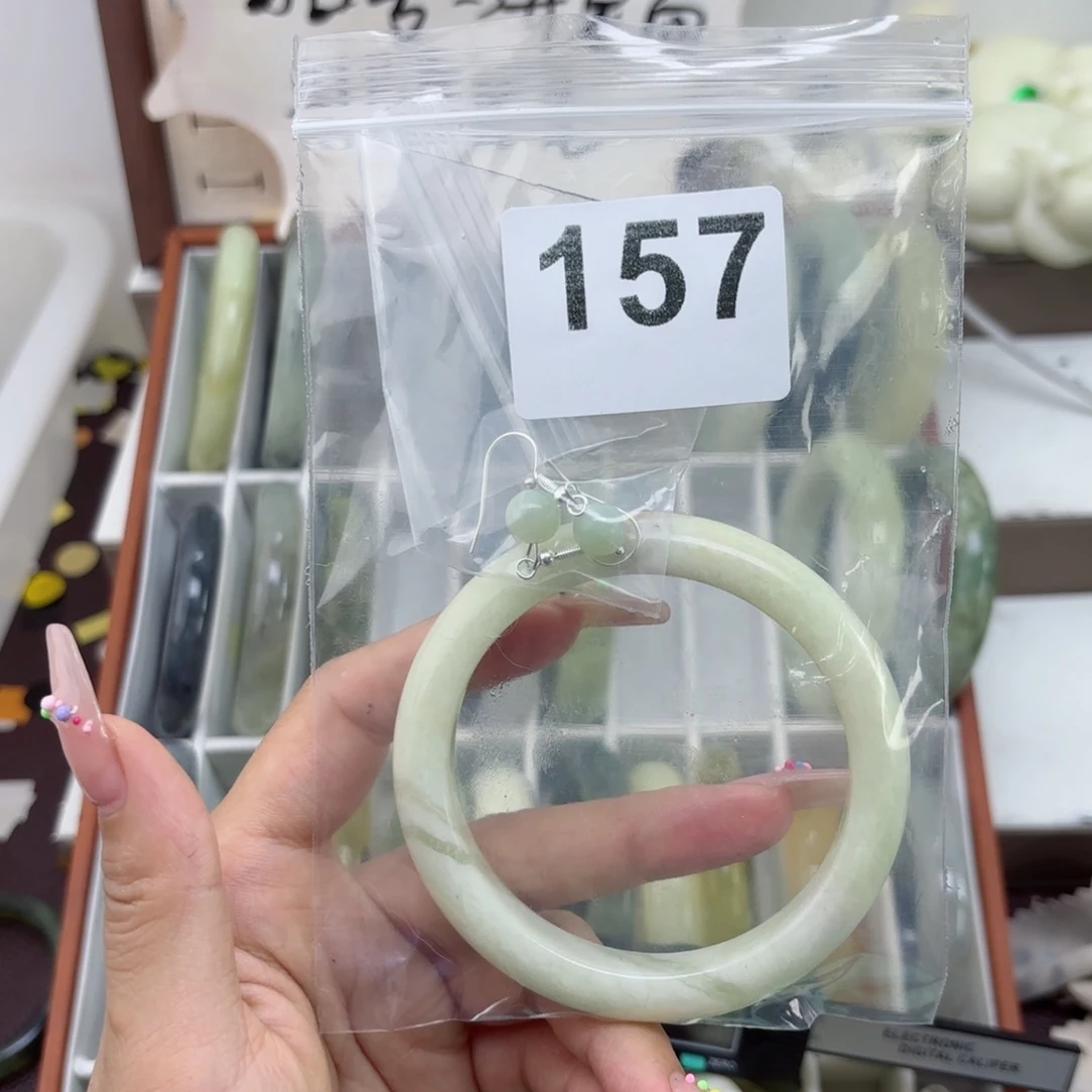 蛇纹石玉未镶嵌手镯别****泡
