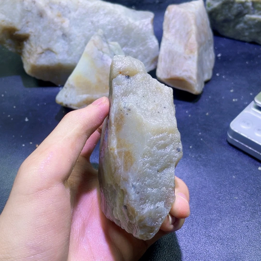 未镶嵌和田玉珠宝半成品
