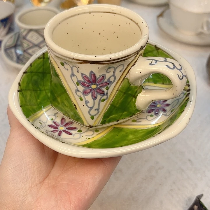 瓷片The first thing