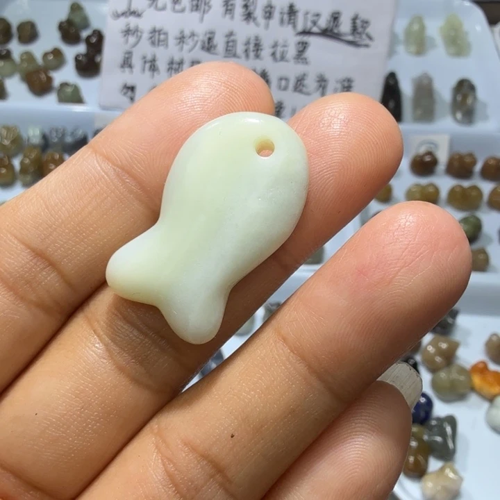 和田玉未镶嵌珠宝奇石