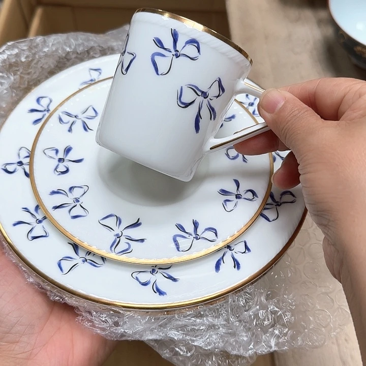 瓷片哈哈哈哈哈哈哈