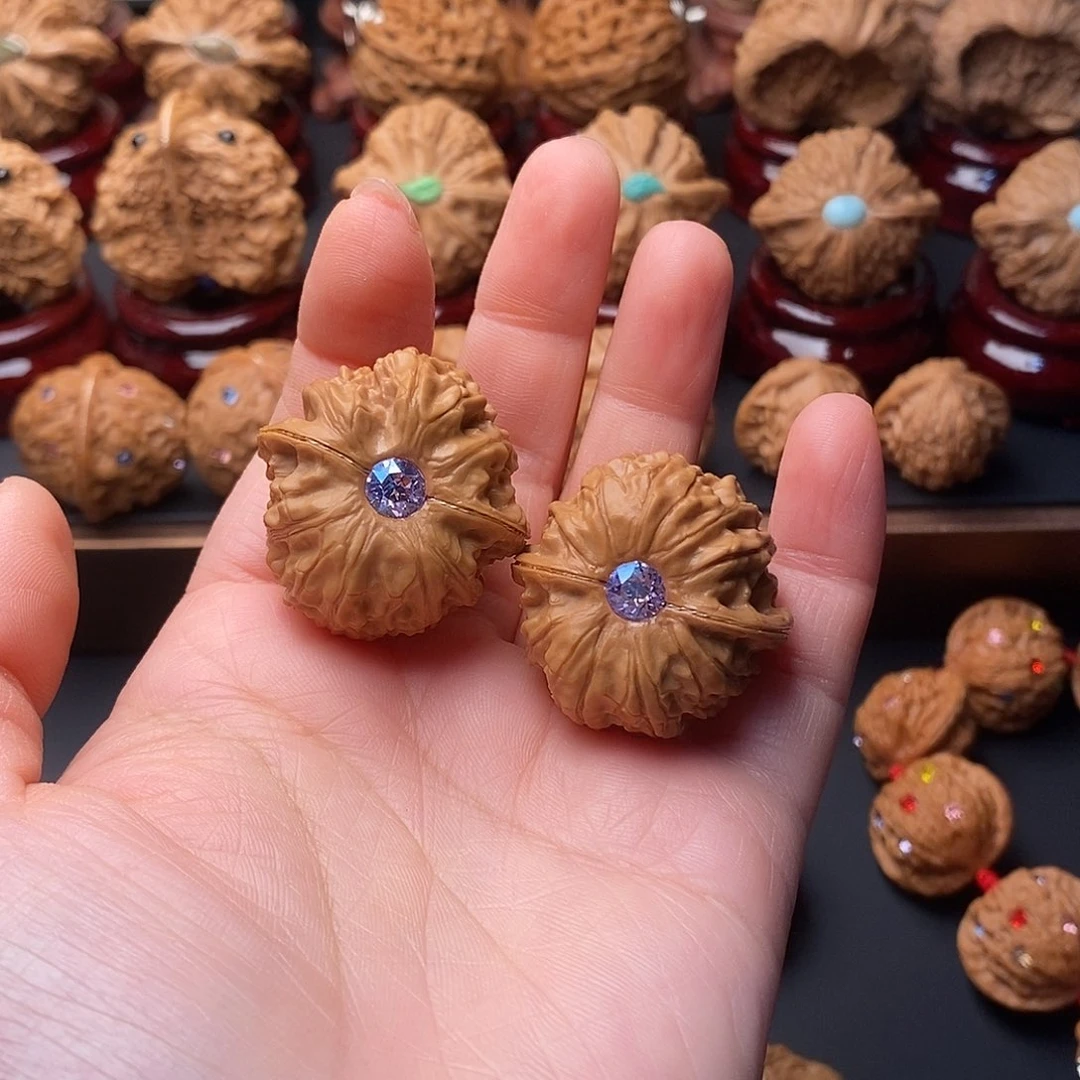 文玩核桃吊坠仙人球