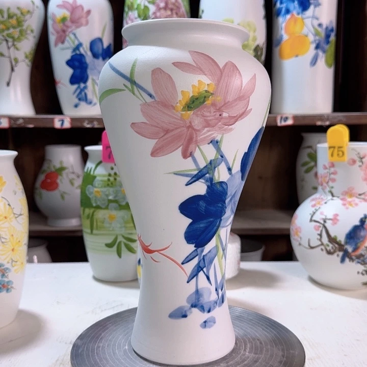 瓶梅瓶荷花款陶瓷陶瓷陶瓷