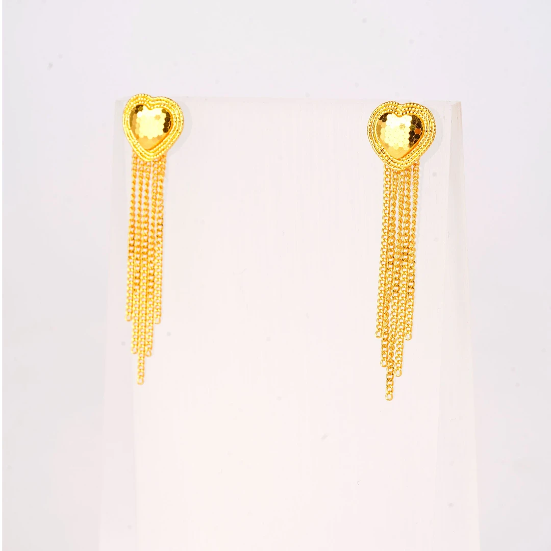 Chow Tai Seng/周大生龙鳞爱心带流苏足金耳钩 5.91g 127号