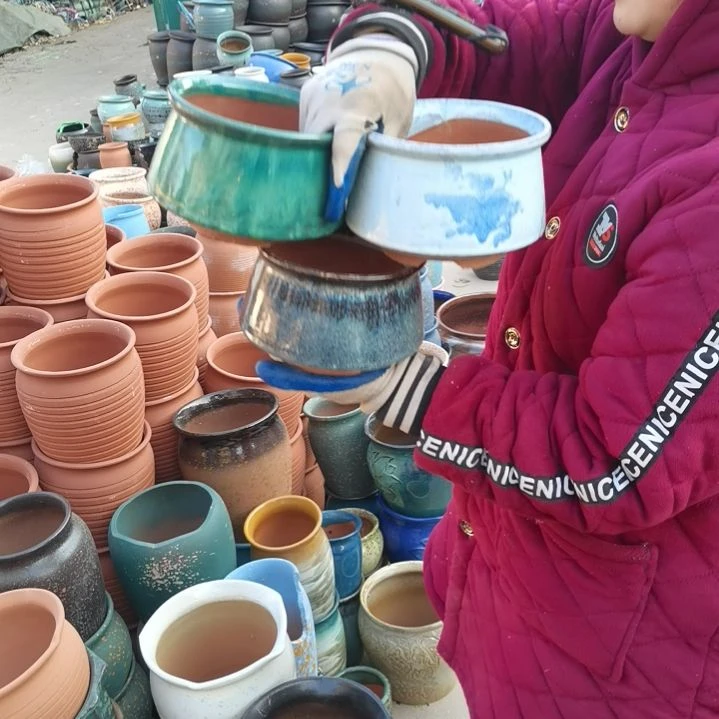 红陶口15高11瑕疵颜色随机三个