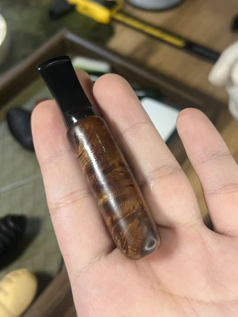 手工雕刻麻梨疙瘩烟嘴