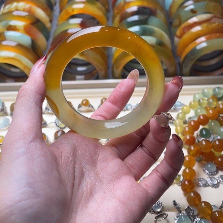 蛇纹石玉手镯未镶嵌54.8