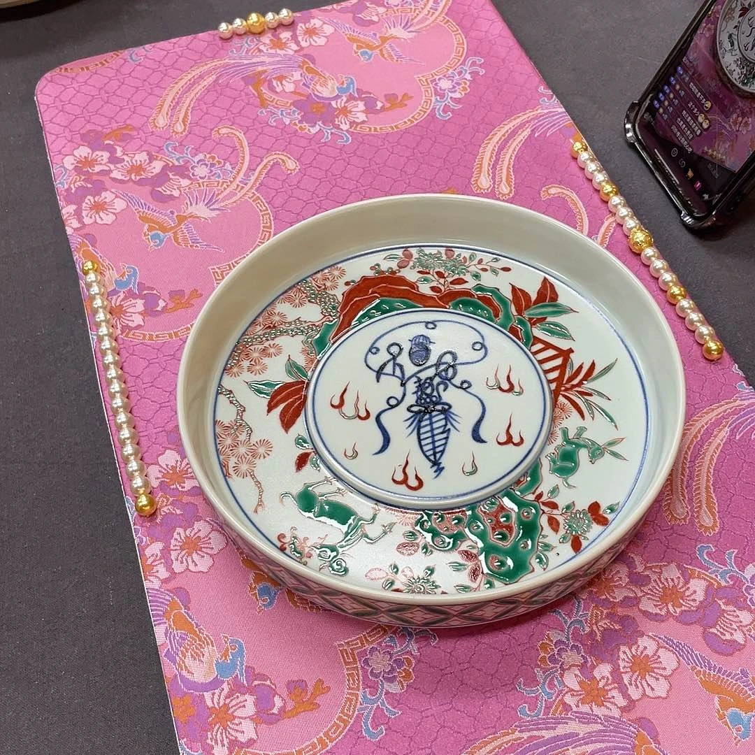 *****搪瓷杯子里还有很多东西
