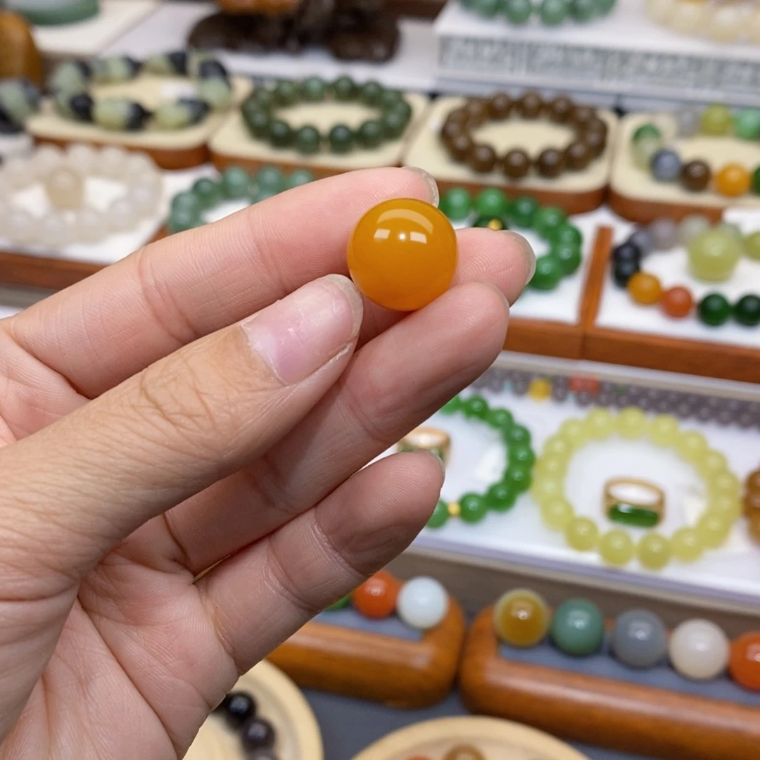 石英质玉吊坠(不含链)未镶嵌值*