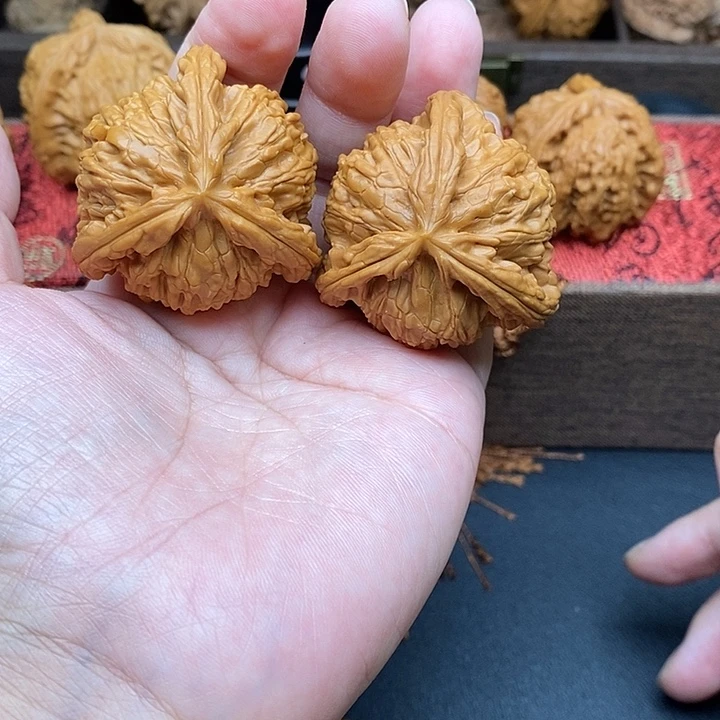不***酒把件文玩核桃白奔