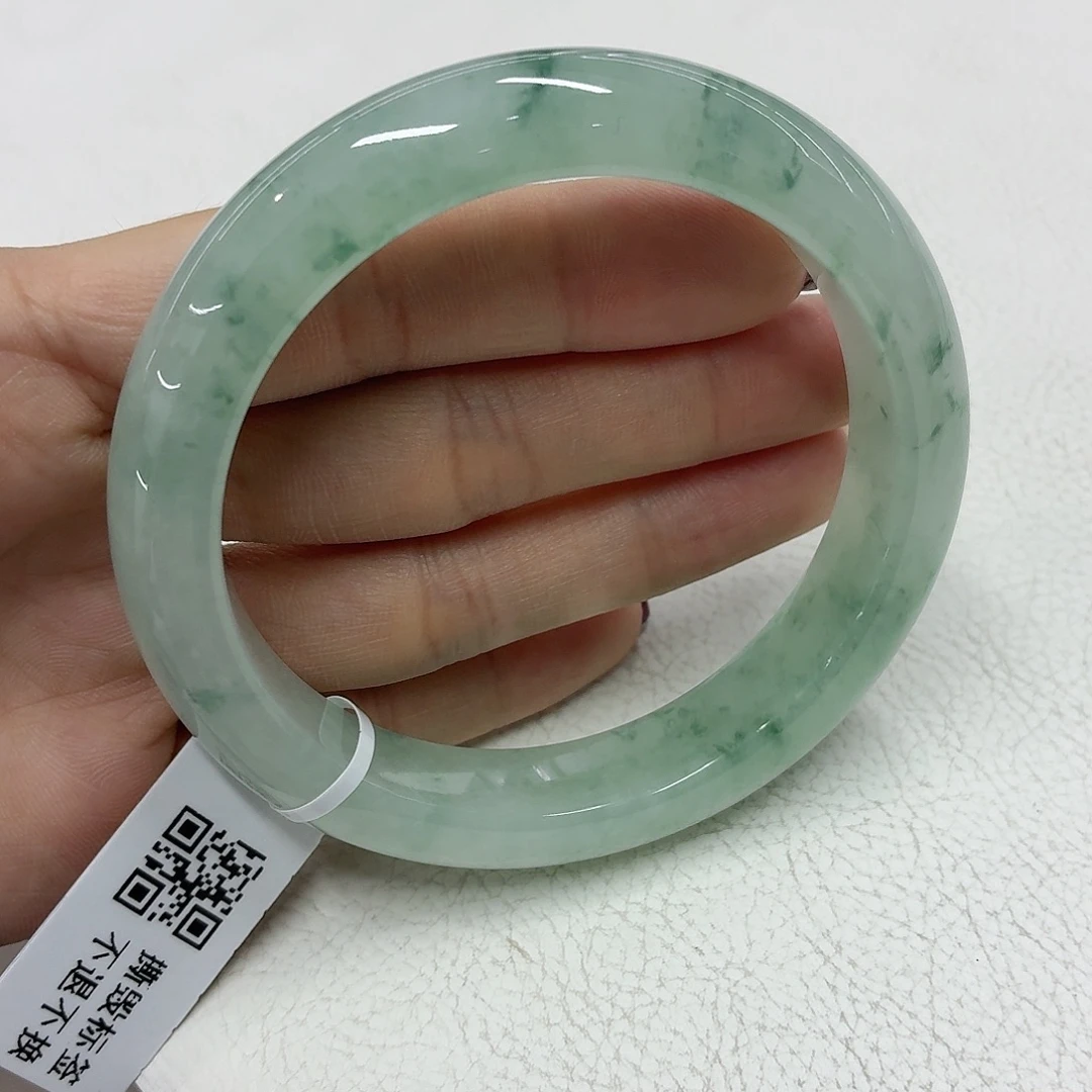 翡翠手镯未镶嵌缅甸翡翠手镯61.5