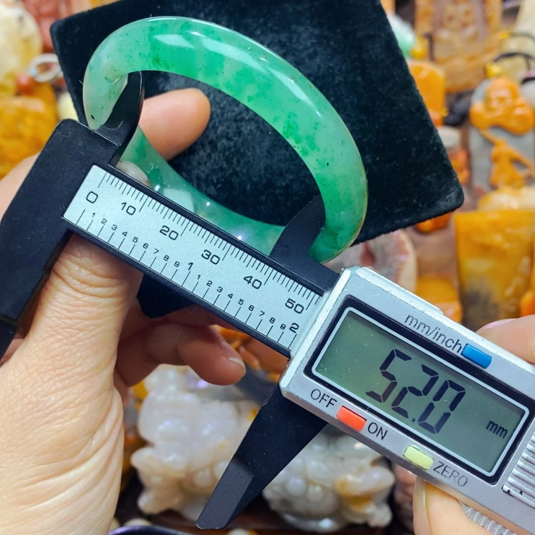 未镶嵌石英质玉（黄龙玉）吊坠(不含链)