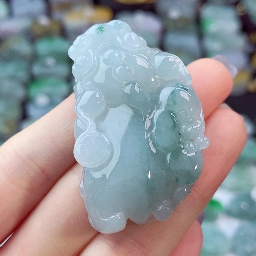 颈饰未镶嵌翡翠天然