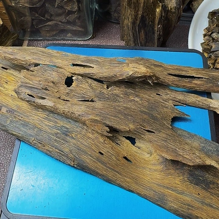 钢****周绿奇楠排油 31克