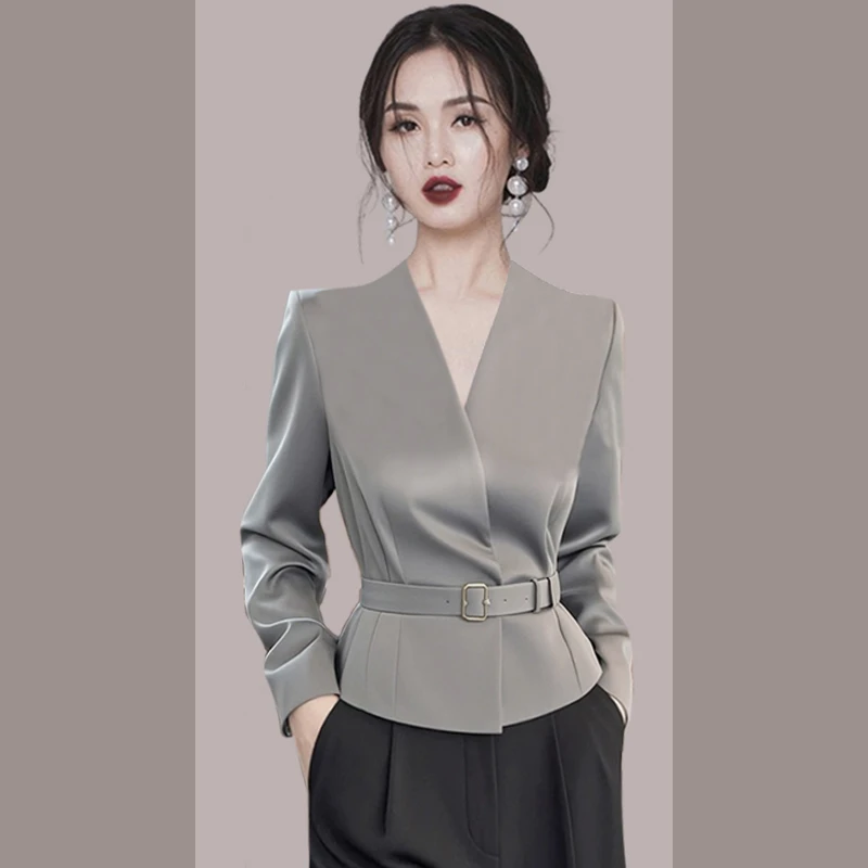 今年流行漂亮小香风卡其色外套高级感独特超好看气质收腰上衣春装