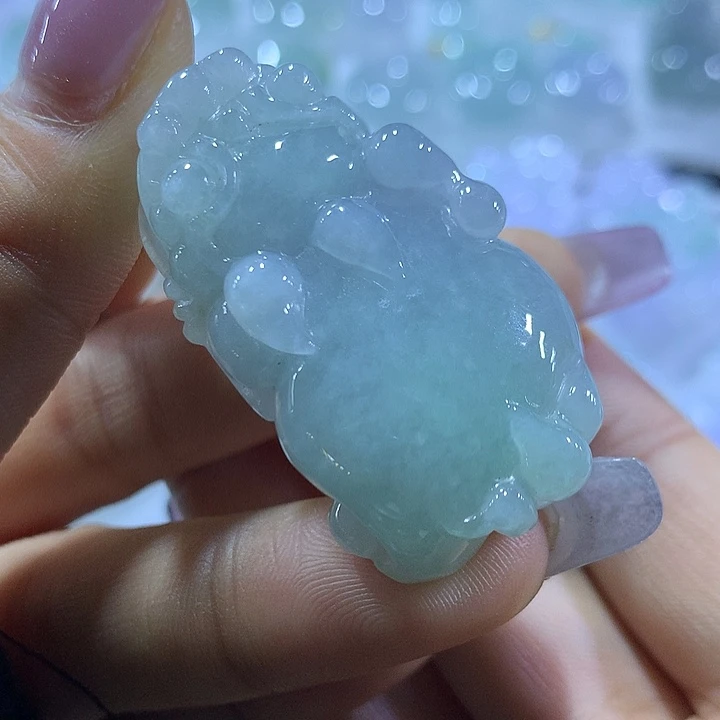 翡翠未镶嵌颈饰天然翡翠A货吊坠