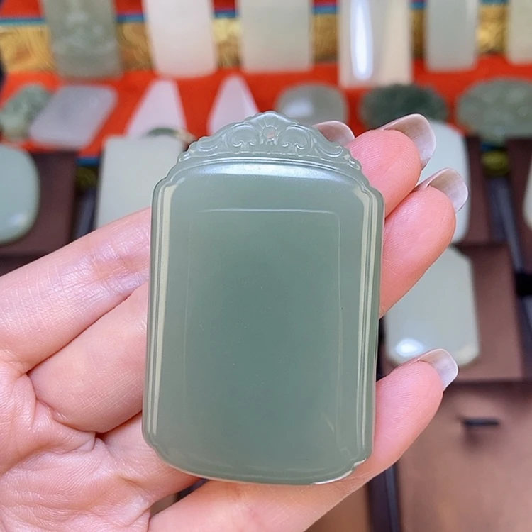 【闪购商品】颈饰未镶嵌和田玉